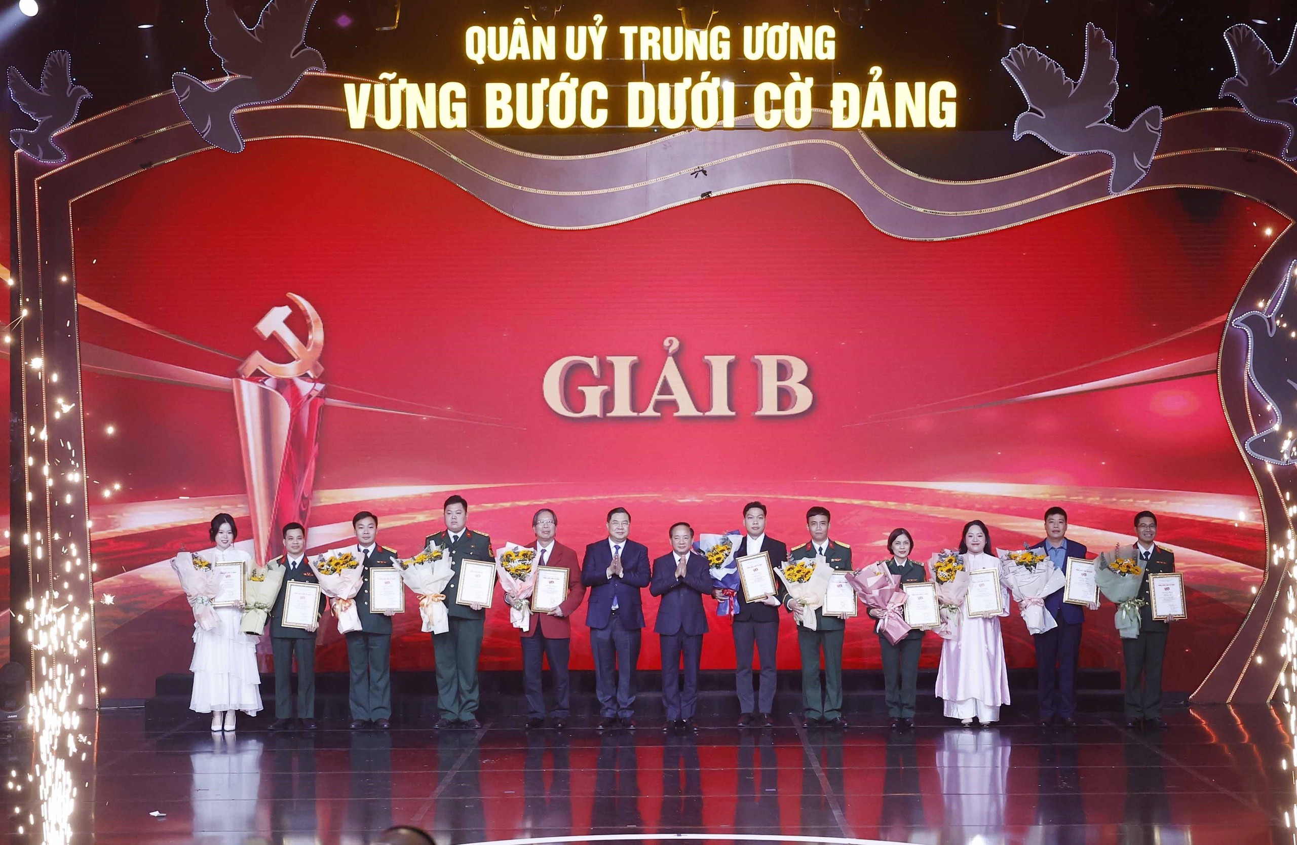 Tổng Bí thư Tô Lâm dự tổng kết, trao giải cuộc thi “Vững bước dưới cờ Đảng” - Ảnh 5.