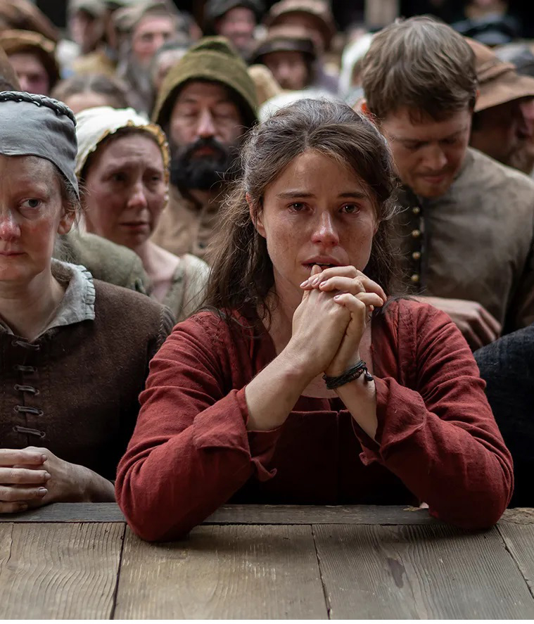 Jessie Buckley: Từ sân khấu tài năng đến ngôi sao điện ảnh hàng đầu - Ảnh 2. Jessie Buckley: Từ sân khấu tài năng đến ngôi sao điện ảnh hàng đầu - Ảnh 2.