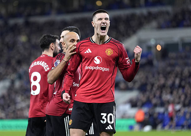 MU vào top 4 Ngoại hạng Anh sau chiến thắng 1-0 trước Everton