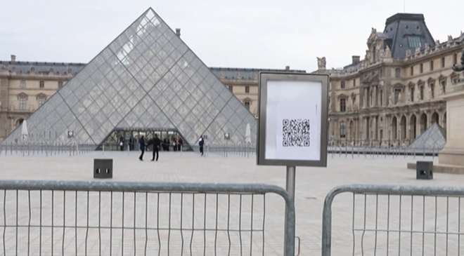 Giám đốc Bảo tàng Louvre từ chức do áp lực khủng hoảng chồng chất - Ảnh 2. Giám đốc Bảo tàng Louvre từ chức do áp lực khủng hoảng chồng chất - Ảnh 2.