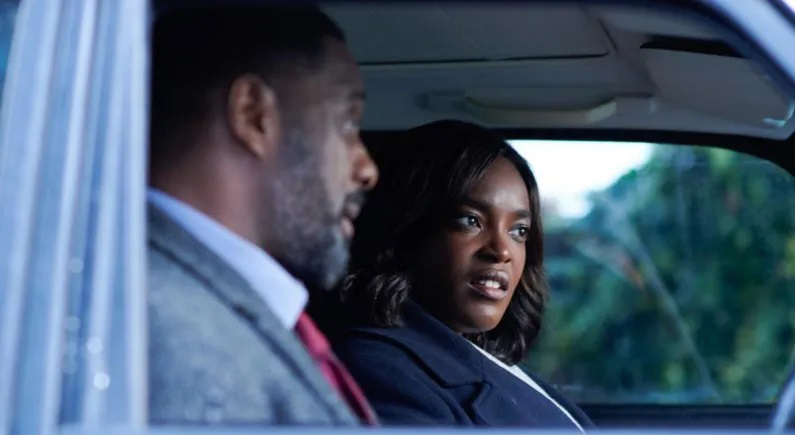 Wunmi Mosaku: Từ khu dân cư Manchester đến đề cử Oscar và chiến thắng BAFTA - Ảnh 2. Wunmi Mosaku: Từ khu dân cư Manchester đến đề cử Oscar và chiến thắng BAFTA - Ảnh 2.