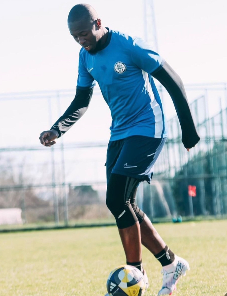 Tin nóng bóng đá Việt hôm nay 27/2: Việt Nam gặp Thái Lan tại bán kết futsal Đông Nam Á; Hà Tĩnh vắng trung vệ số một ở trận gặp SLNA - Ảnh 3.