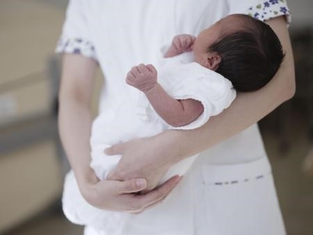 Số ca sinh ở Nhật Bản giảm năm thứ 10 liên tiếp - Ảnh 1.