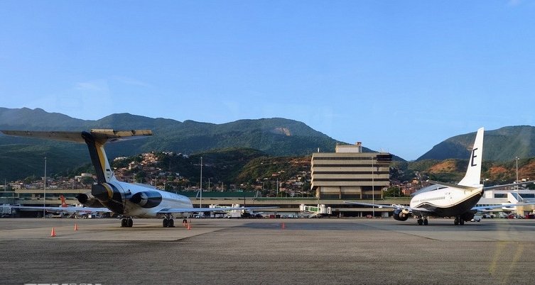 Venezuela - Brazil nối lại các đường bay du lịch - Ảnh 1.