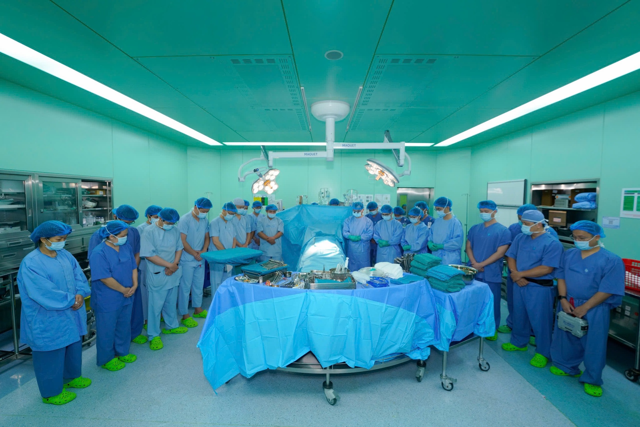 Bản hùng ca sự sống - Kỳ 1: Mệnh lệnh từ trái tim - Chuyến bay xuyên Việt và đêm giao thừa không ngủ - Ảnh 4.