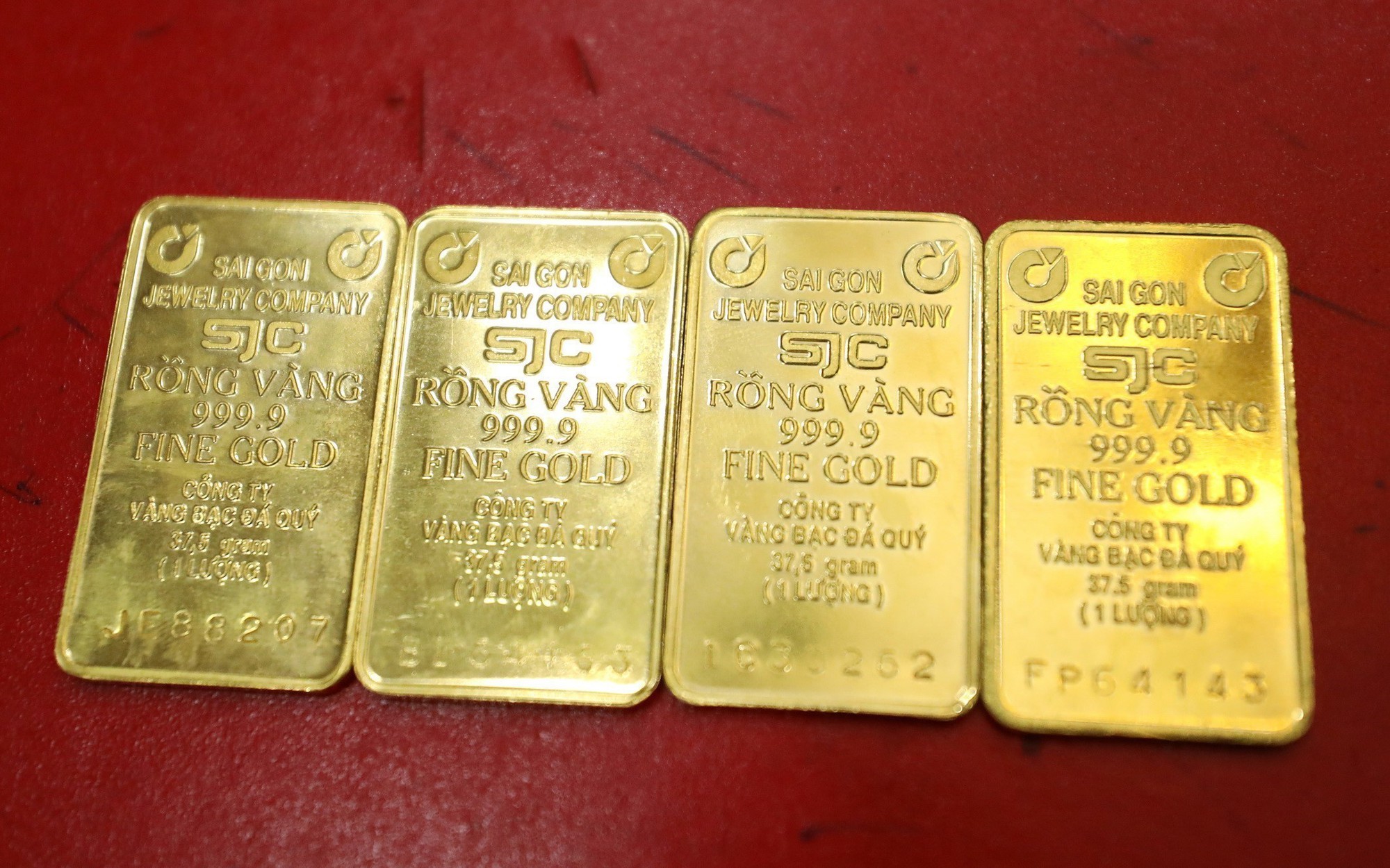 Giá vàng miếng sáng 27/2 đi ngang