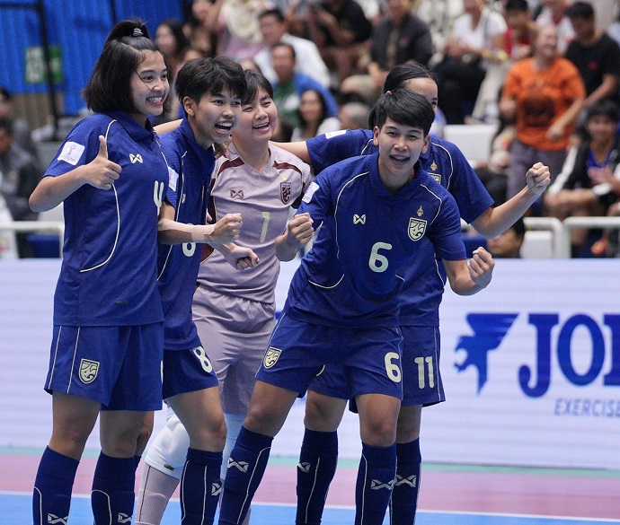 TRỰC TIẾP bóng đá Việt Nam vs Thái Lan: Nghỉ giữa hiệp (H1, 1-2) - Ảnh 4.