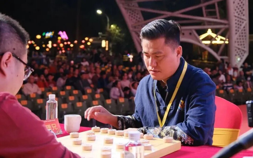 Kỳ thủ cờ tướng Việt Nam vào chung kết giải đấu ở Trung Quốc, đối đầu 'Tiểu Hứa Ngân Xuyên'