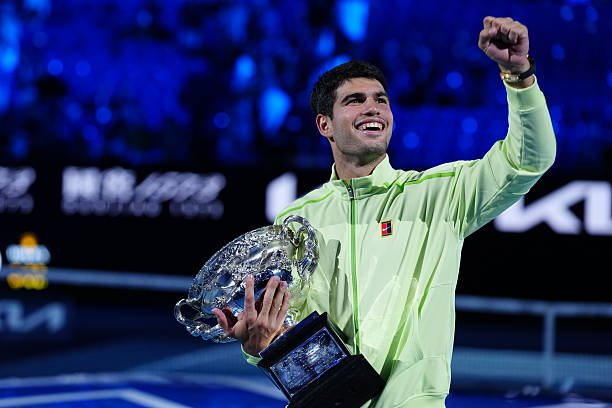 Carlos Alcaraz đang hướng ánh mắt về những danh hiệu lớn tiếp theo ngay sau khi đi vào lịch sử tại Australian Open.