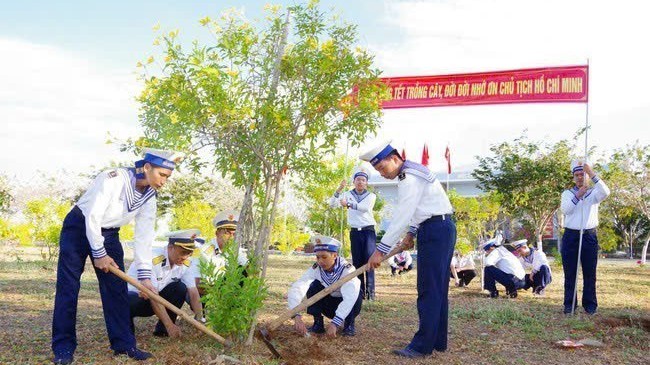 Xanh hóa Trường Sa với những "công viên trên biển"