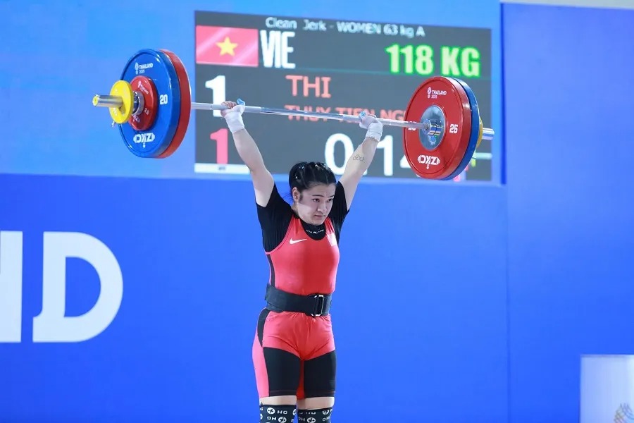 Tin nóng thể thao tối 5/2: Ronaldo chấm dứt đình công ở Al Nassr, 'thần đồng' cầu lông Việt Nam tiếp tục tăng bậc xếp hạng thế giới - Ảnh 3.