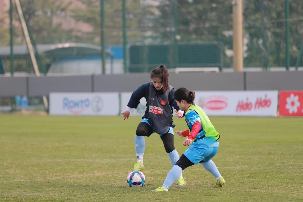 Đội tuyển Việt Nam chốt hai trận đấu tập với Trung Quốc - Ảnh 1.