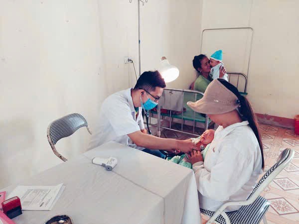 Ghép thận thành công, bác sĩ vùng cao viết tiếp giấc mơ blouse trắng - Ảnh 2.