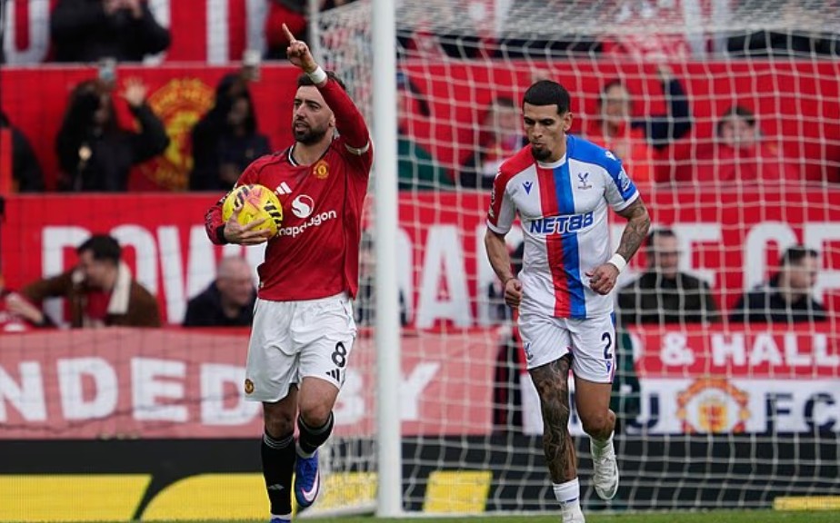 Bruno Fernandes đã chứng minh việc MU từng muốn bán anh là một quyết định 'điên rồ' - Ảnh 1. Bruno Fernandes đã chứng minh việc MU từng muốn bán anh là một quyết định 'điên rồ' - Ảnh 1.