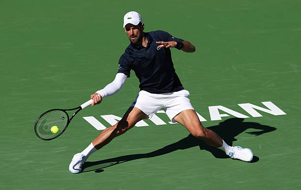 Djokovic khá vất vả mới giành được quyền vào vòng 4 Indian Wells Masters lần đầu tiên kể từ năm 2017