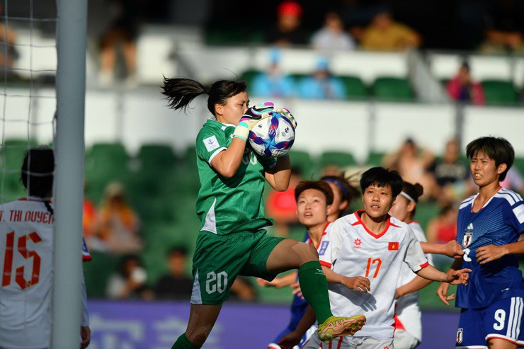 Thủ môn Khổng Thị Hằng có tới 8 pha cứu thua trong trận đấu với Nhật Bản ở Asian Cup nữ 2026