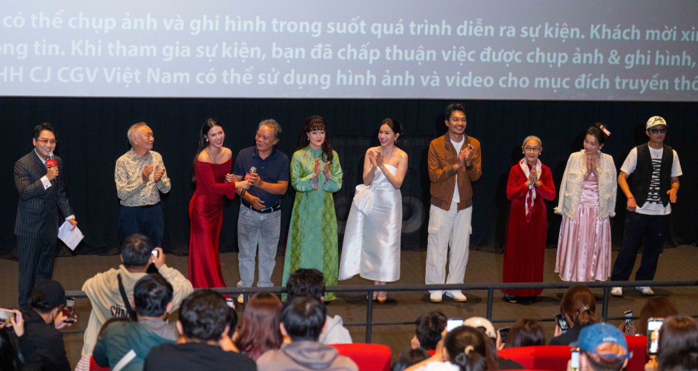 Vân Dung khóc vì câu chuyện gia đình trong phim kinh dị “Quỷ nhập tràng 2” - Ảnh 1.