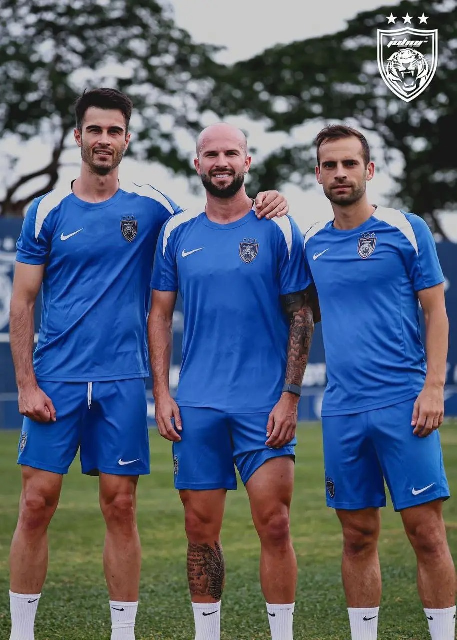 Tin nóng thể thao tối 12/3: ĐT Thái Lan công bố dàn 'hảo thủ' tranh vé dự VCK Asian Cup - Ảnh 3.