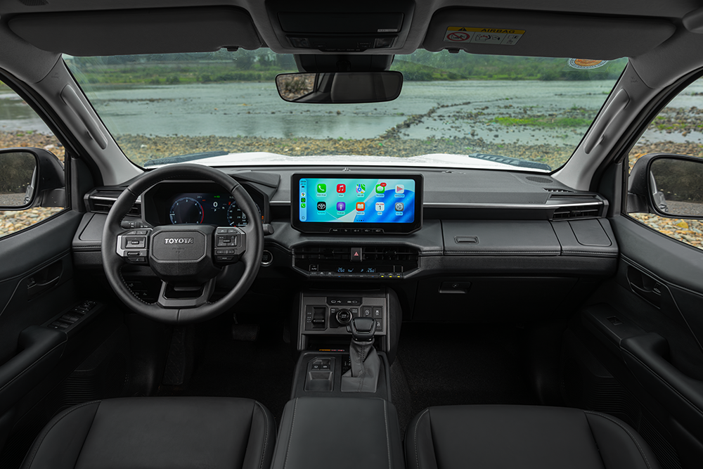 Bất ngờ đầu năm 2026: Dẫn đầu phân khúc bán tải, lần đầu Toyota Hilux vào Top 10 xe bán chạy toàn thị trường - Ảnh 4.