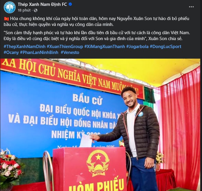 Cầu thủ Xuân Son cảm thấy hạnh phúc và tự hào khi đi bầu cử - Ảnh 1.