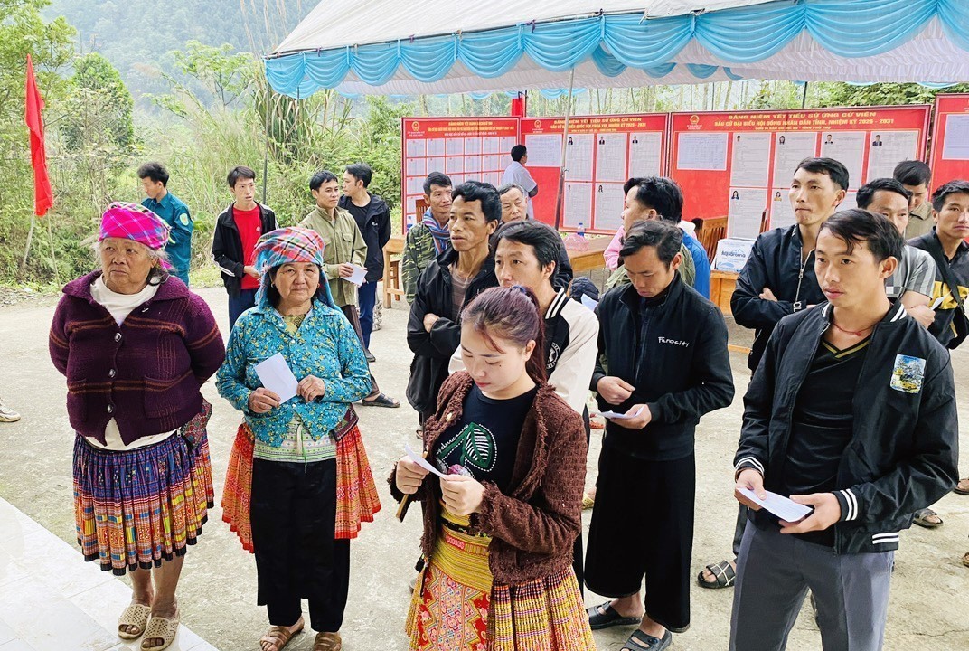 CẬP NHẬT: Những lá phiếu từ “cột mốc sống” chủ quyền trên biển - Ảnh 4.