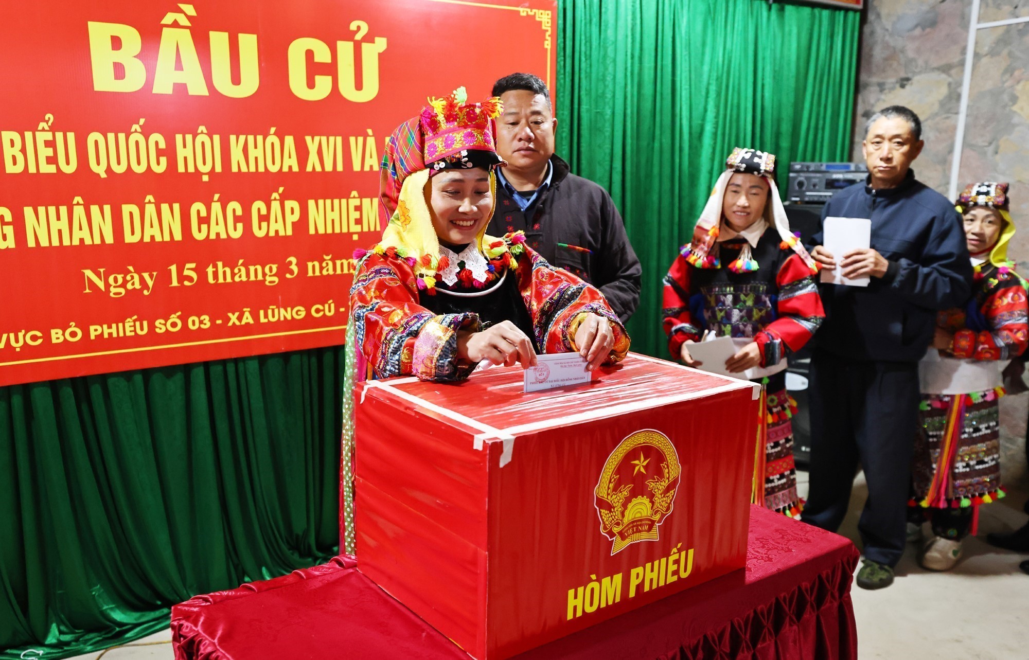 CẬP NHẬT: Rộn ràng “Ngày hội non sông” nơi địa đầu Tổ quốc - Ảnh 9.