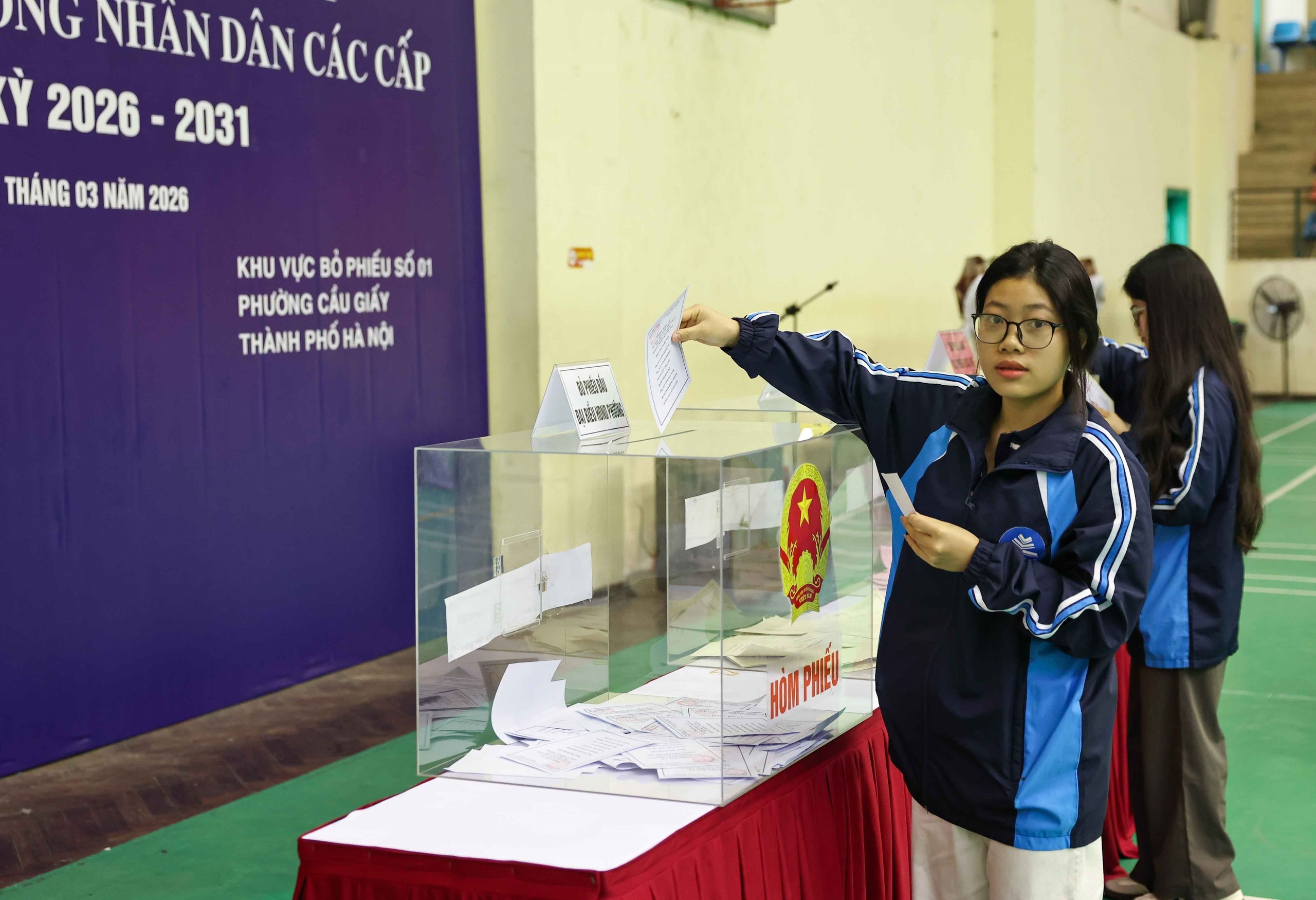 CẬP NHẬT: Sinh viên Trường Đại học Sư phạm Hà Nội hăng hái đi bầu cử - Ảnh 14.