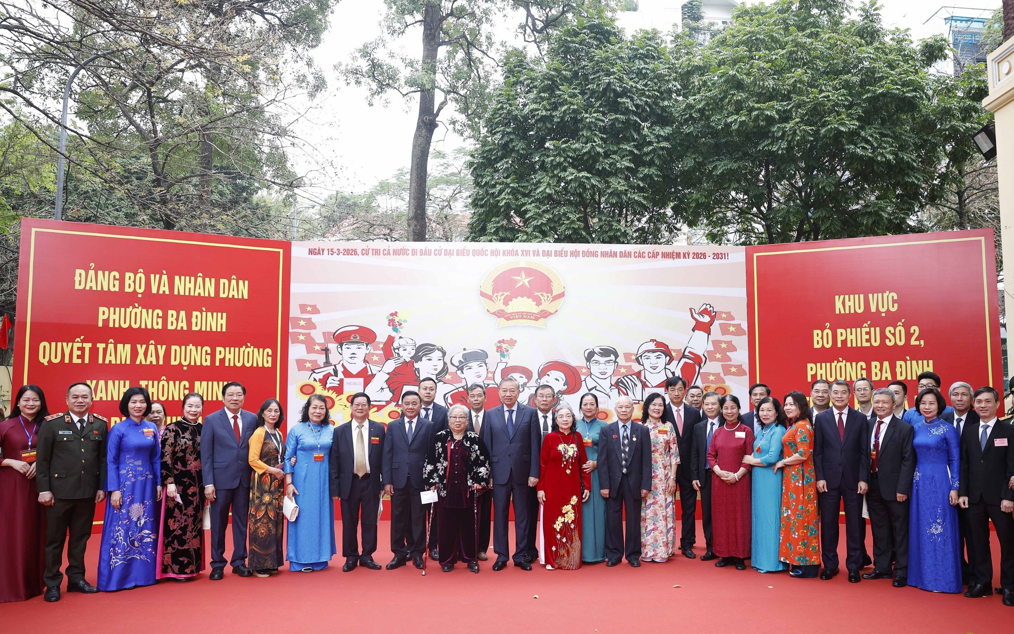 Tổng Bí thư Tô Lâm bỏ phiếu bầu cử tại phường Ba Đình, Hà Nội