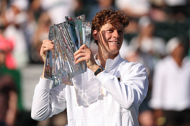 Jannik Sinner vô địch Indian Wells Masters 2026, rút ngắn đáng kể khoảng cách với Alcaraz trên BXH ATP mới nhất Jannik Sinner vô địch Indian Wells Masters 2026, rút ngắn đáng kể khoảng cách với Alcaraz trên BXH ATP mới nhất