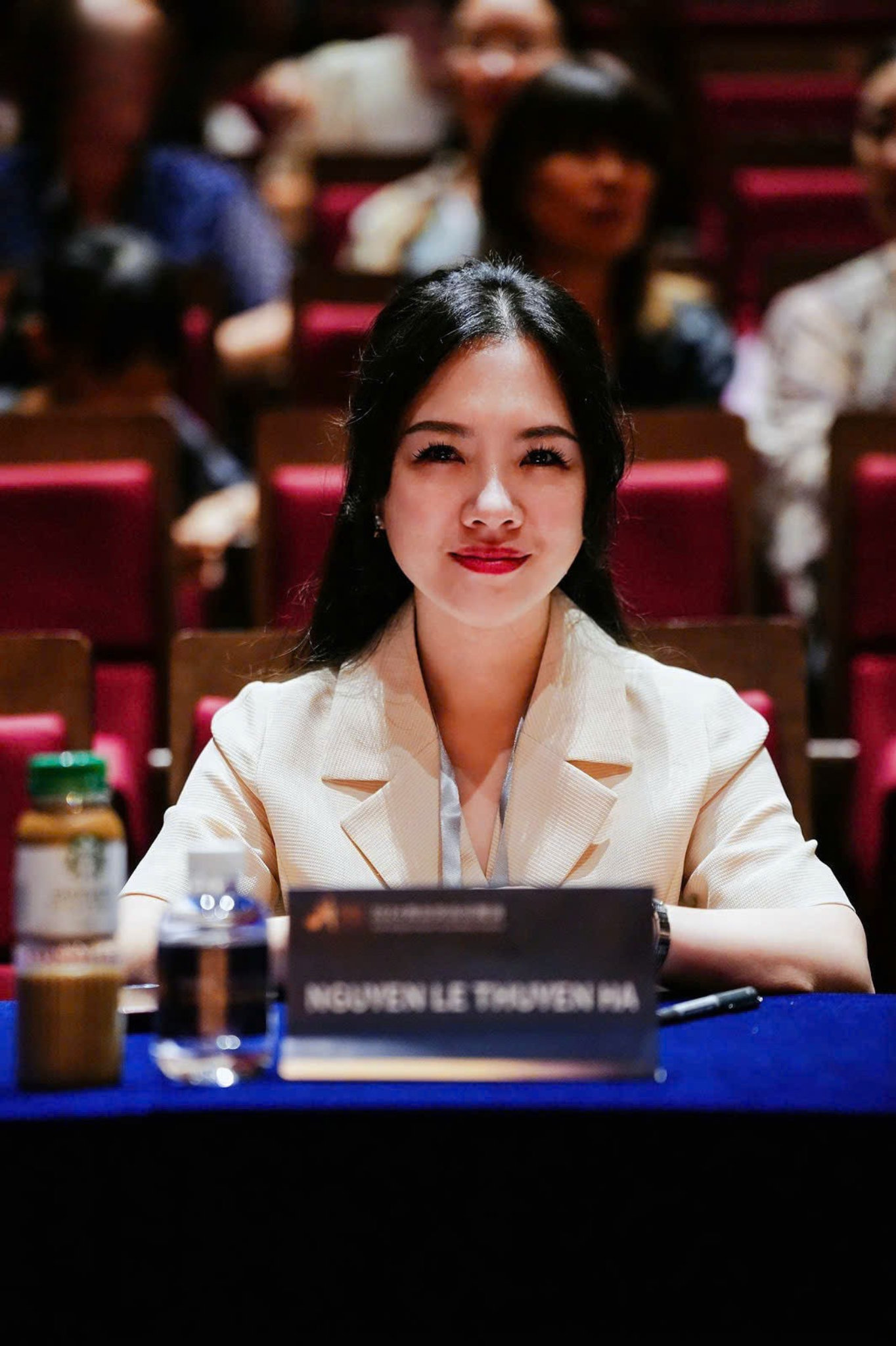 Nghệ sĩ Nguyễn Lệ Thuyên Hà: Khi định mệnh được viết bằng đôi bàn tay không lợi thế - Ảnh 9.