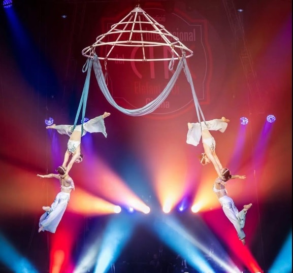 'Đu nón' – Tiết mục thương hiệu xiếc Việt tham dự 'Oscar' xiếc thế giới tại Monte-Carlo - Ảnh 1.