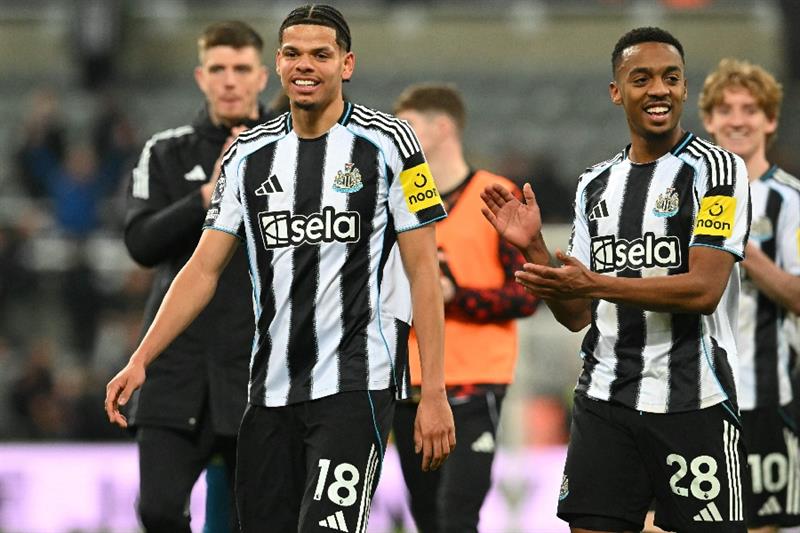 Newcastle: Chích chòe xây tổ ở Camp Nou - Ảnh 1.