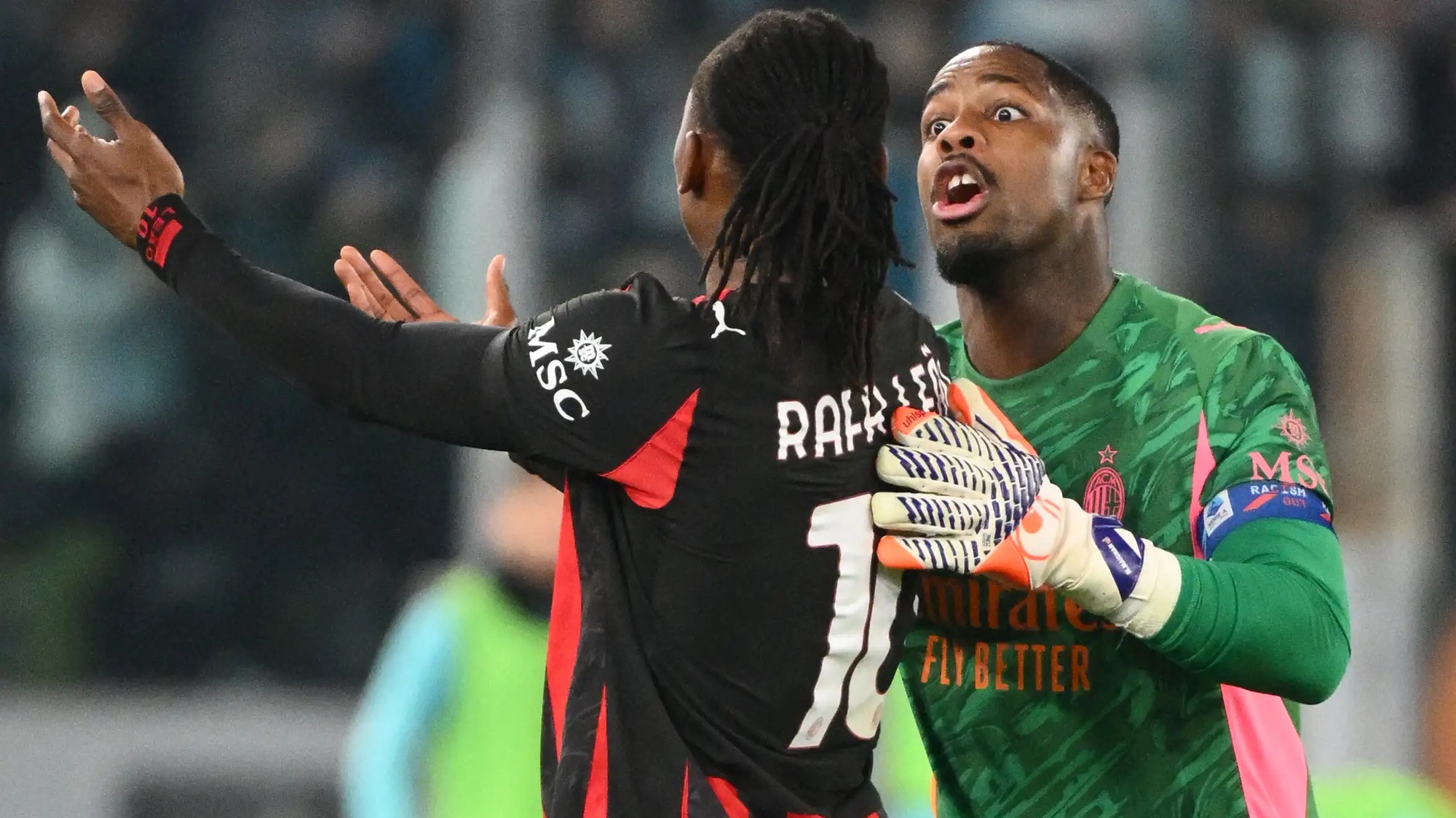 AC Milan: Cơn giận của Leao, vấn đề của Milan