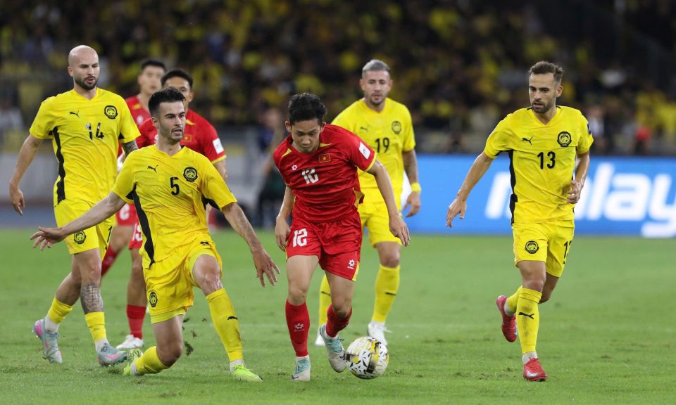 Tin nóng bóng đá Việt hôm nay 18/3: Đội tuyển Việt Nam thăng hạng FIFA; CLB Thép Xanh Nam Định công bố hai tân binh - Ảnh 1.