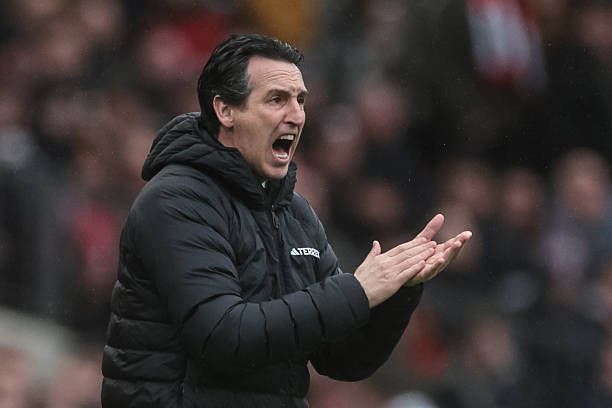 Aston Villa họp khẩn vì tương lai của HLV Emery