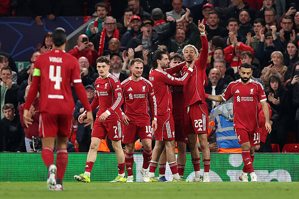 Liverpool ngược dòng hủy diệt Galatasaray 4-0, hiên ngang vào tứ kết Champions League