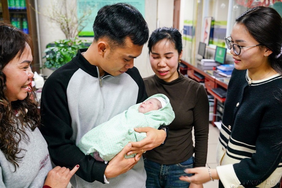 Ngày Quốc tế Hạnh phúc: Lan tỏa giá trị gia đình và chính sách an sinh vì hạnh phúc - Ảnh 3.