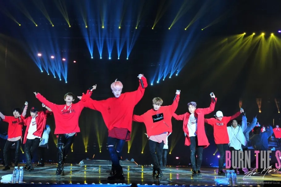 Từ "Burn the Stage" đến "BTS: The Return": BTS hoàn tất bức tranh điện ảnh hoành tráng - Ảnh 2.