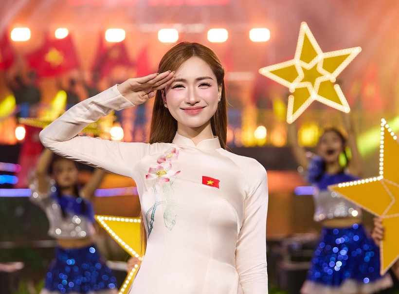 Hòa Minzy đón nhận chuỗi tin vui - Ảnh 2. Hòa Minzy đón nhận chuỗi tin vui - Ảnh 2.