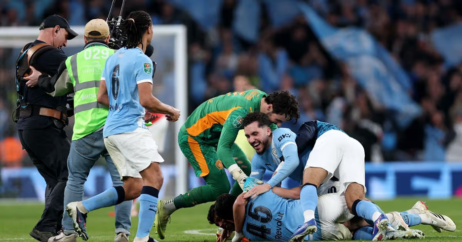 Arsenal thua chung kết Cúp Liên đoàn: Hãy đau một lần rồi thôi - Ảnh 1.