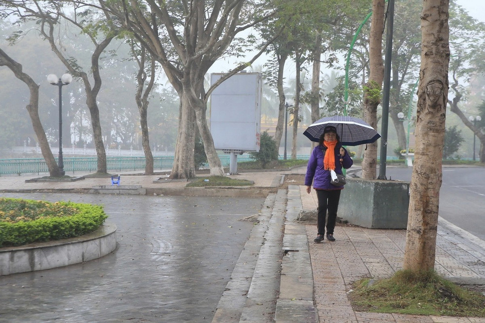 Dự báo thời tiết ngày 27/3: Hà Nội mưa nhỏ vài nơi, sáng có sương mù nhẹ - Ảnh 1.
