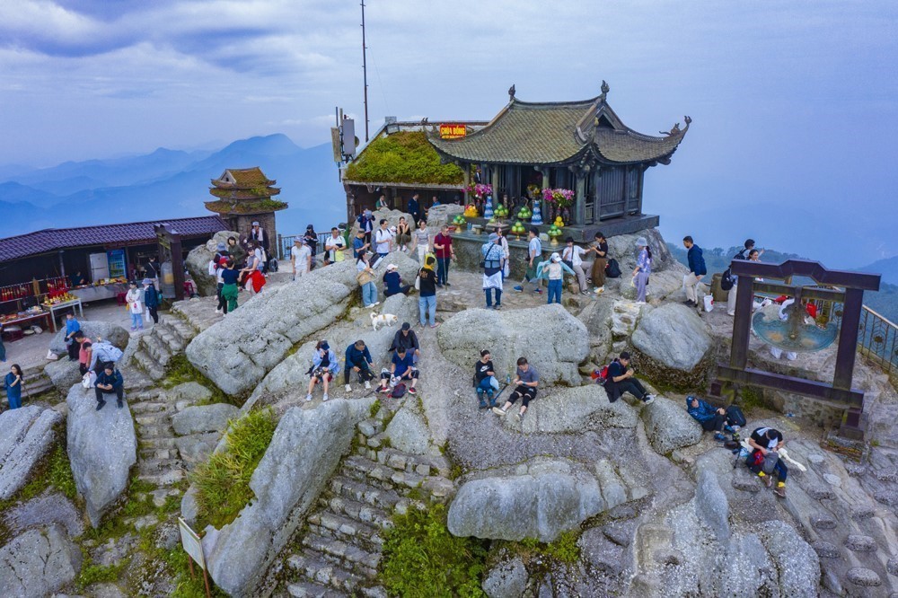 "Kinh tế di sản" nhìn từ lễ hội (kỳ 3): Gắn "tính thiêng" vào sản phẩm văn hóa - Ảnh 4. "Kinh tế di sản" nhìn từ lễ hội (kỳ 3): Gắn "tính thiêng" vào sản phẩm văn hóa - Ảnh 4.