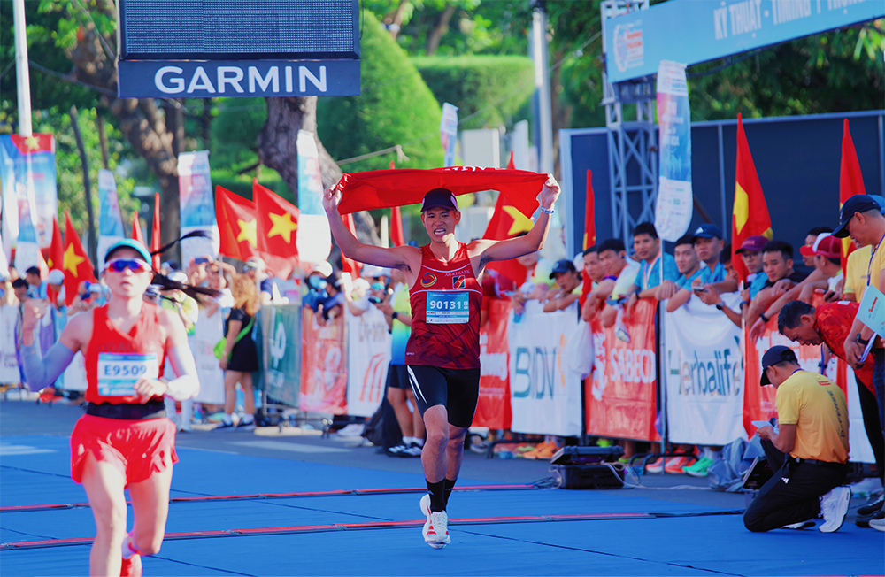 Tiền Phong Marathon 2026: Agribank lan tỏa tinh thần bền bỉ, vì cộng đồng - Ảnh 12.
