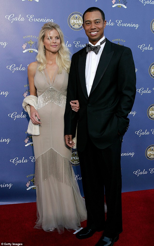 Vợ cũ lo lắng cho tình trạng của Tiger Woods - Ảnh 1.