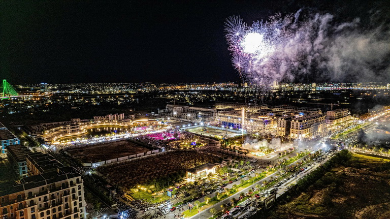 Rực rỡ Tuần Văn hóa Du lịch hè tại Quảng Trị - Ảnh 1. Rực rỡ Tuần Văn hóa Du lịch hè tại Quảng Trị - Ảnh 1.