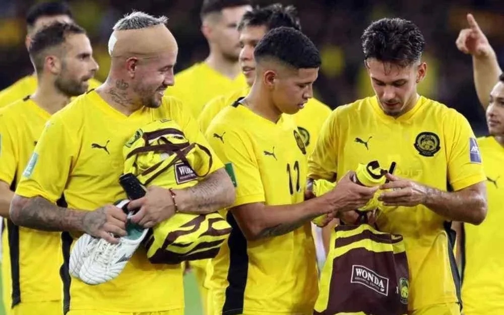 Hội CĐV Malaysia yêu cầu FAM thừa nhận hành vi gian lận với 7 sao nhập tịch