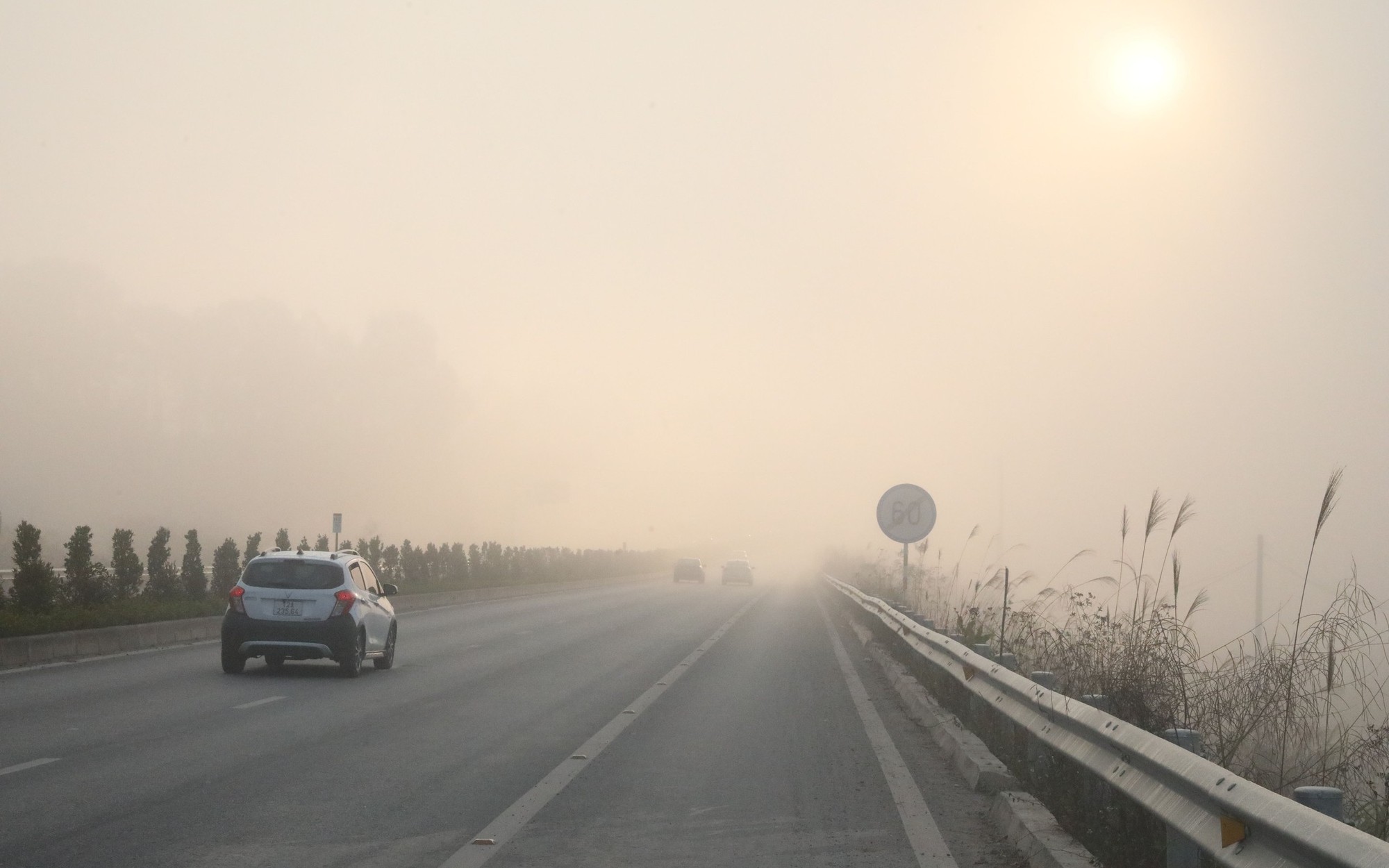 Dự báo thời tiết ngày 8/3: Bắc Bộ sương mù, trời rét, miền Nam mưa dông về chiều