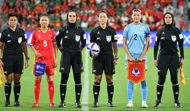 Tin nóng bóng đá Việt hôm nay 9/3: Trọng tài Hàn Quốc bắt trận nữ Việt Nam gặp Nhật Bản; HLV Polking tiếc khi CAHN dứt mạch trận bất bại - Ảnh 1. Tin nóng bóng đá Việt hôm nay 9/3: Trọng tài Hàn Quốc bắt trận nữ Việt Nam gặp Nhật Bản; HLV Polking tiếc khi CAHN dứt mạch trận bất bại - Ảnh 1.