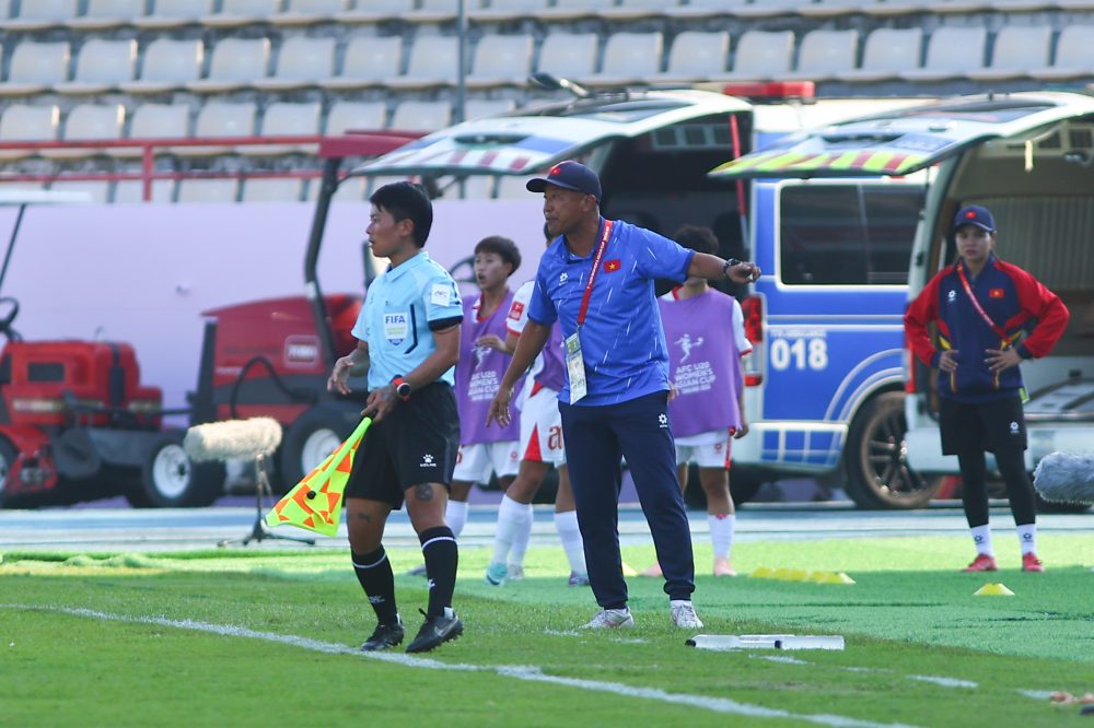 Tin nóng bóng đá Việt Nam hôm nay 2/4: AFC chúc mừng đội tuyển Việt Nam; U20 nữ Việt Nam chơi kỷ luật - Ảnh 2.