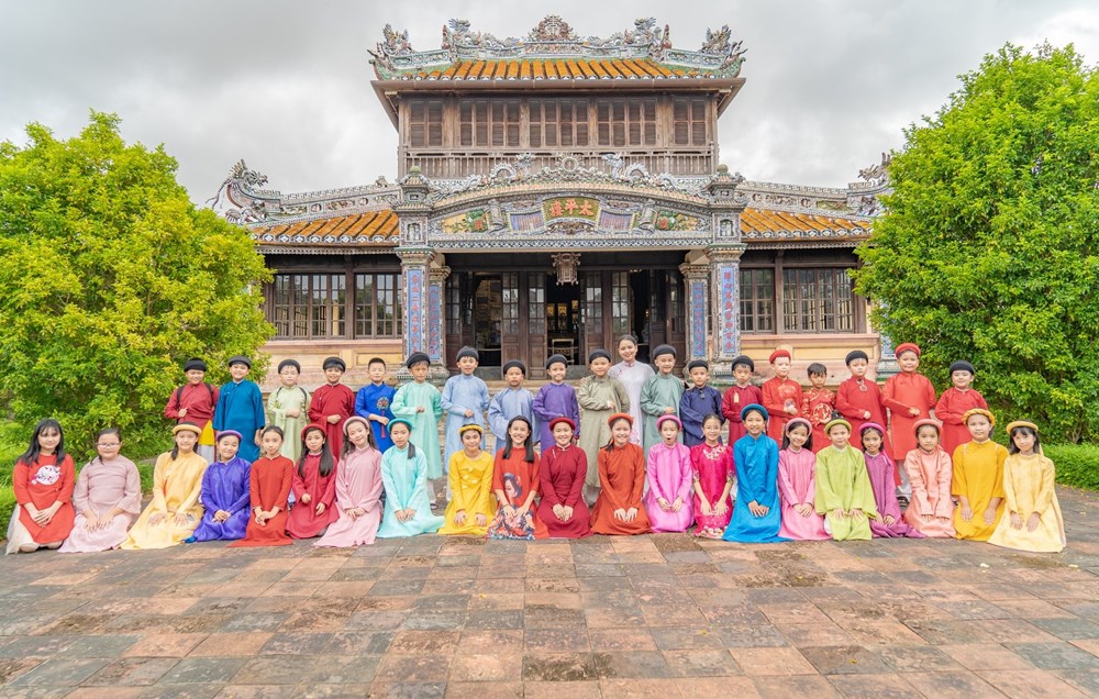 Nghị quyết số 80-NQ/TW: "Lớp học mở" bồi đắp tình yêu di sản cho giới trẻ - Ảnh 1.